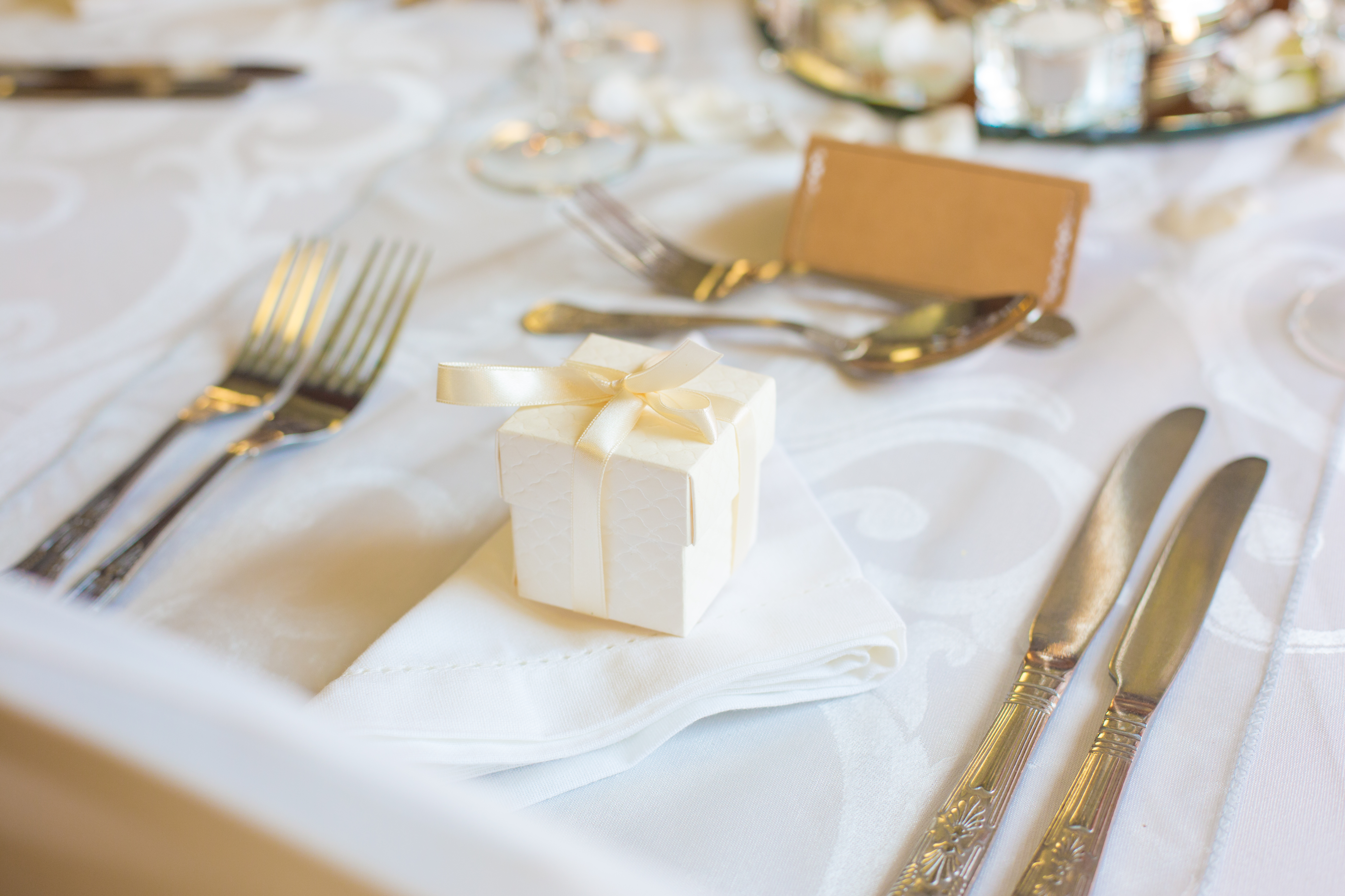 Cream Quilted Favour Box  - Sophia's Final Touch - Venue Styling - Weddings & Event Decoration